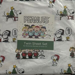 Snoopy Peanuts Christmas Twin Sheet Set